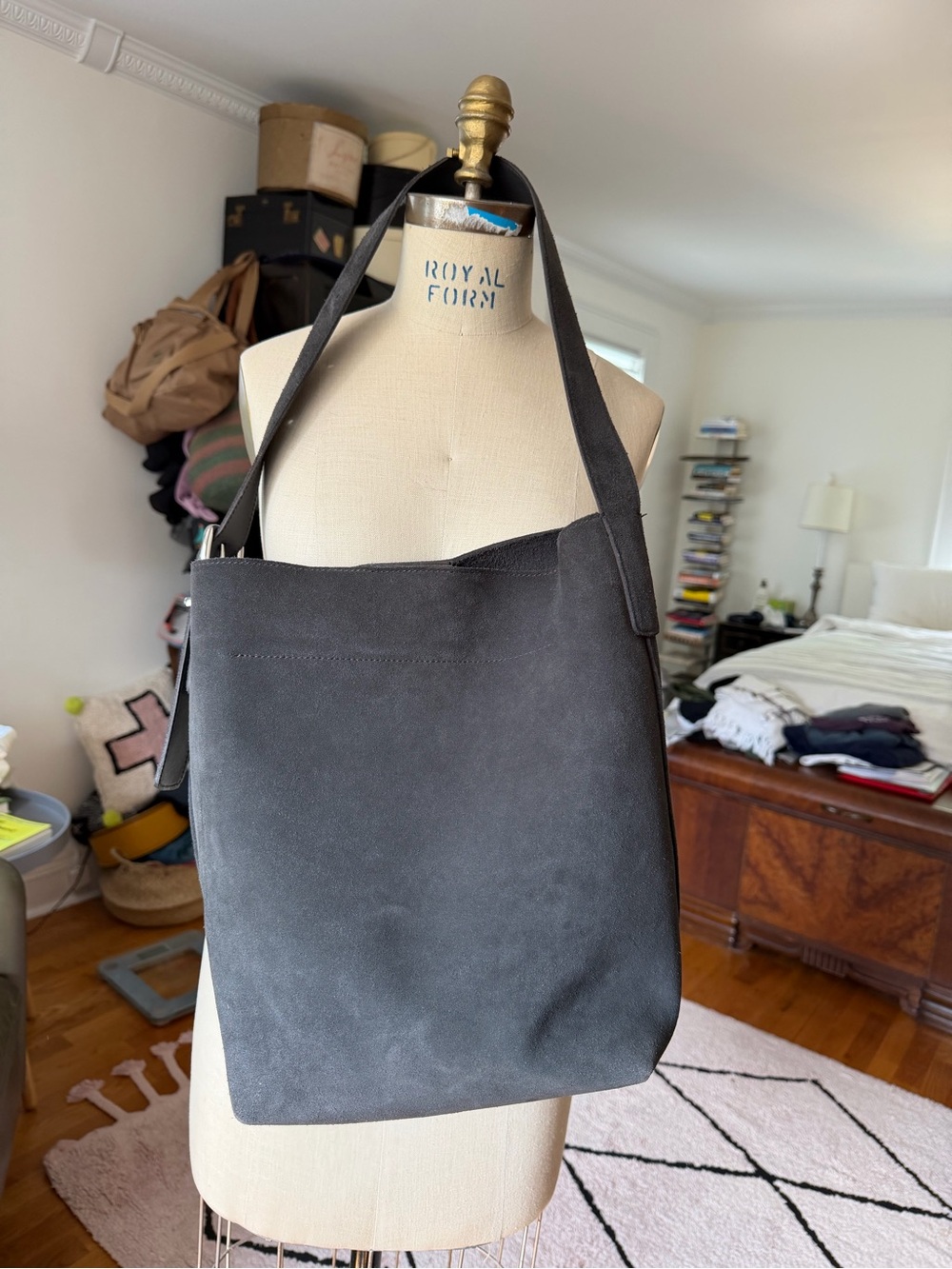 Madewell grey Suede bucket bag - Picture 6 of 6